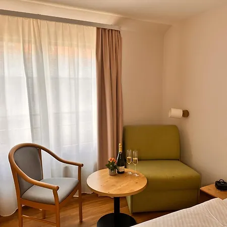 Engel Hotel Mullheim (Baden-Wurttemberg)