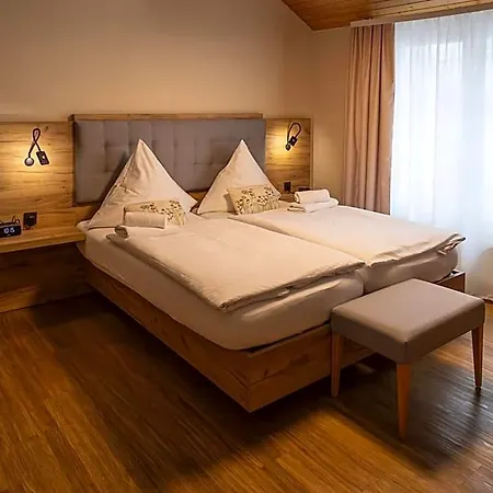Engel Hotel 3*