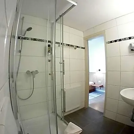 Engel 3*